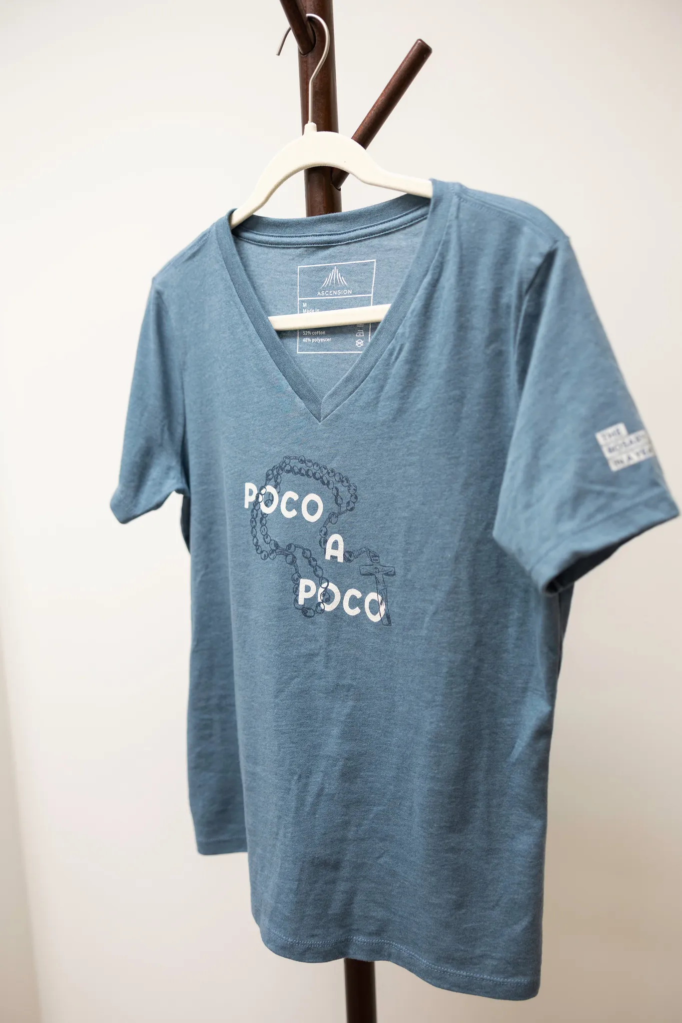 Poco a Poco V-Neck Women's Shirt